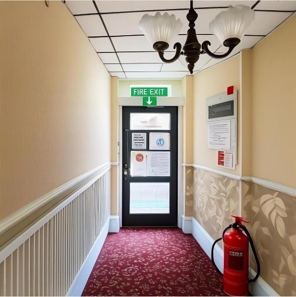 St Elmo Hotel 3*